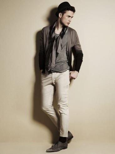 khaki-pants