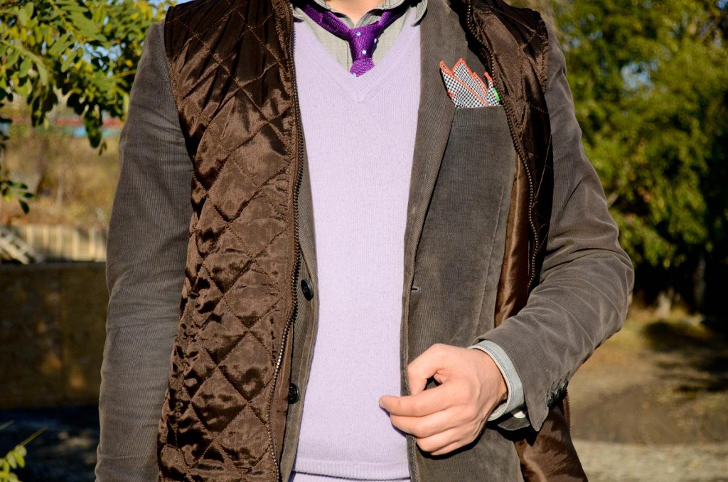 DSC_1583 Layering Cu Un Sacou Gri Şi O Vestă Mov