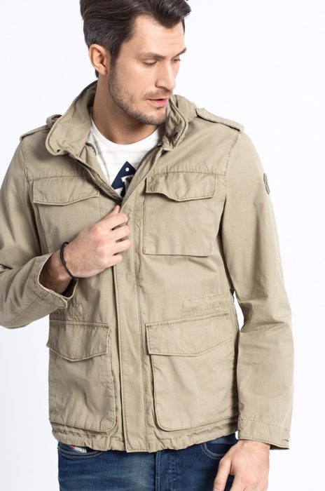 10 articole pe care să le încerci în această toamnă 10 Jacheta-Casual