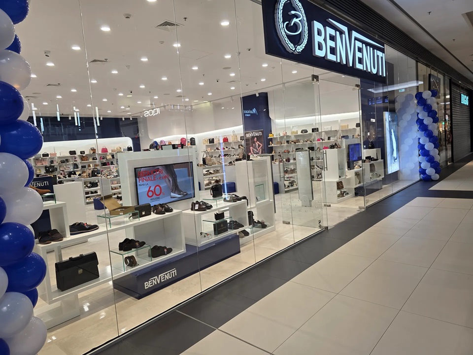 Benvenuti Redeschide Cu Un Nou Concept Magazinul Din Shopping City Deva  